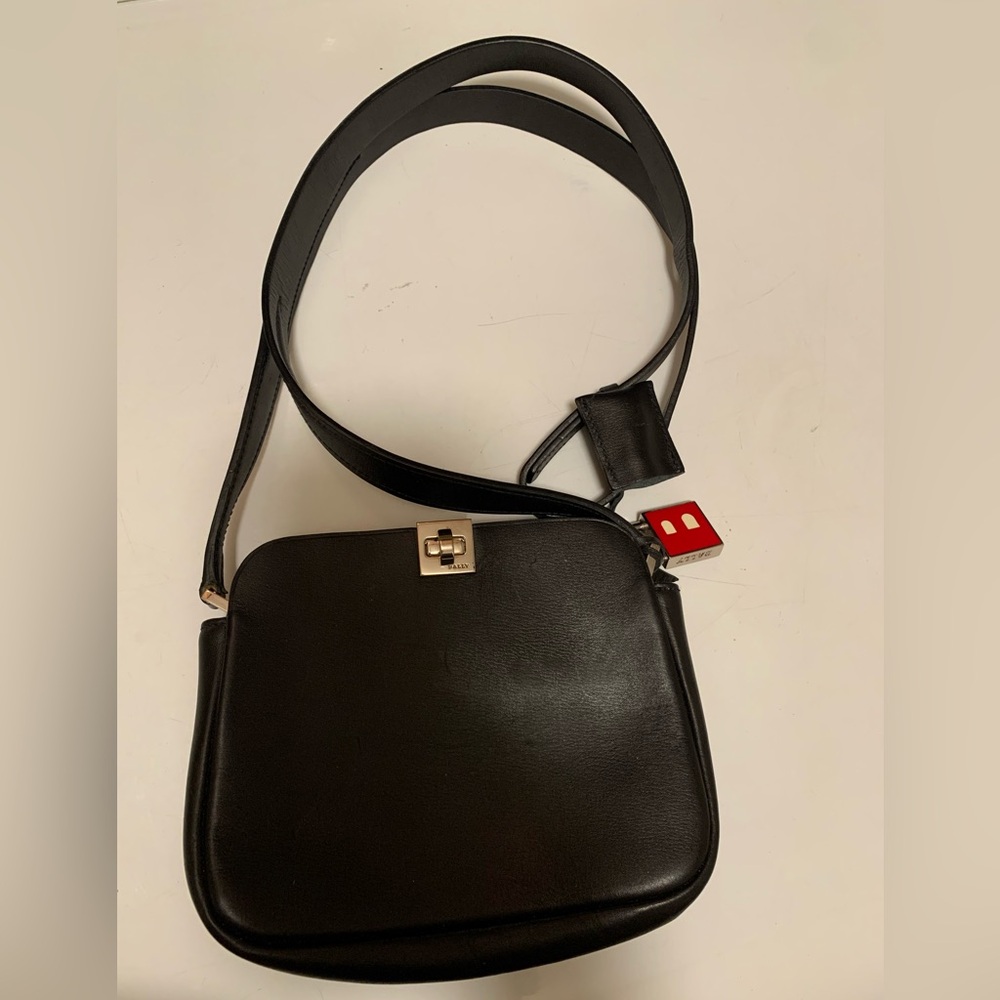 Bally Black leather Crossbody Bag Work Lock And Keys